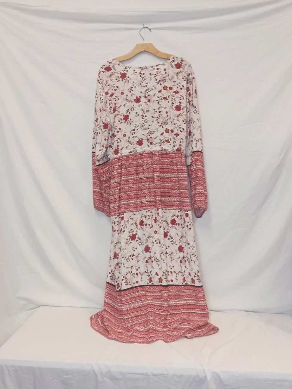 Falling Flower Maxi - Picture 2 of 2